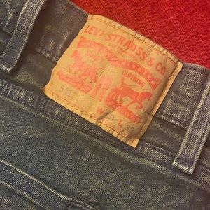 Dark wash navy Levi’s